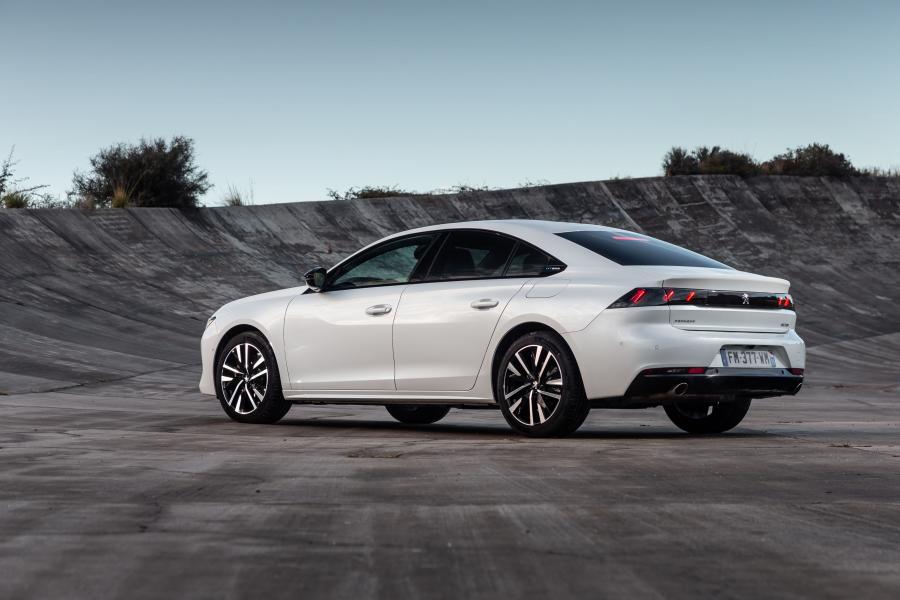  Peugeot 508 GT HYBRID 2019 года  (WW) (фото 30 из 40)